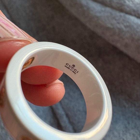 Gucci Icon Band Ring in White Ceramic - Picture 3 of 4